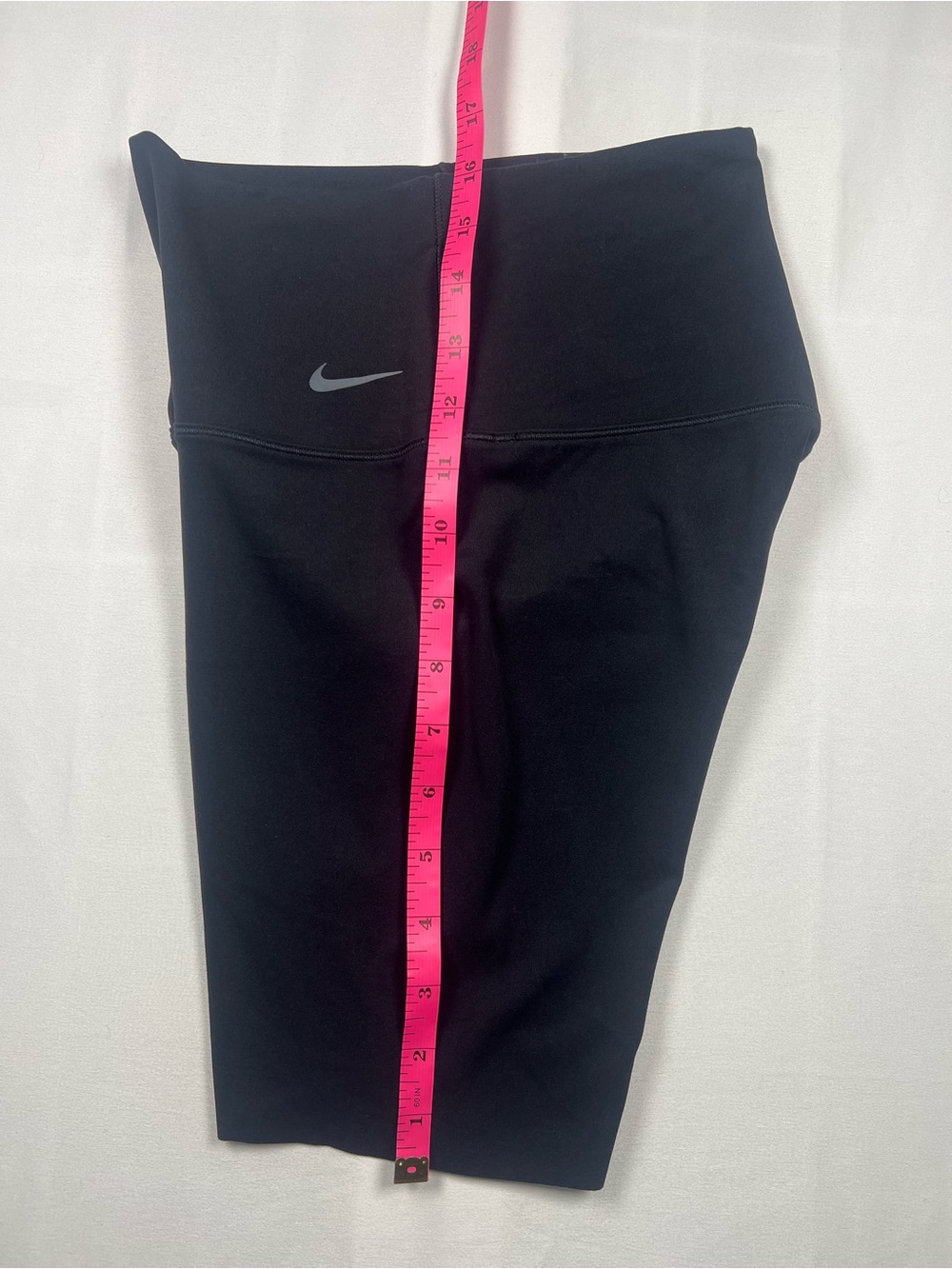 Nike Women’s Highwaist Zenvy Dri-Fit 8” Biker Short - Picture 12 of 14